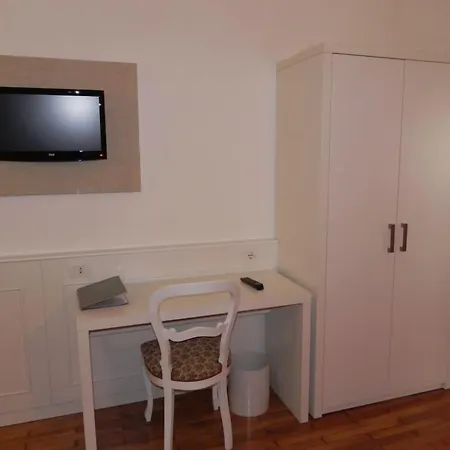 Bed & Breakfast Via Mazzini Stresa