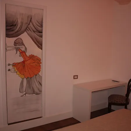 Via Mazzini 3* Stresa