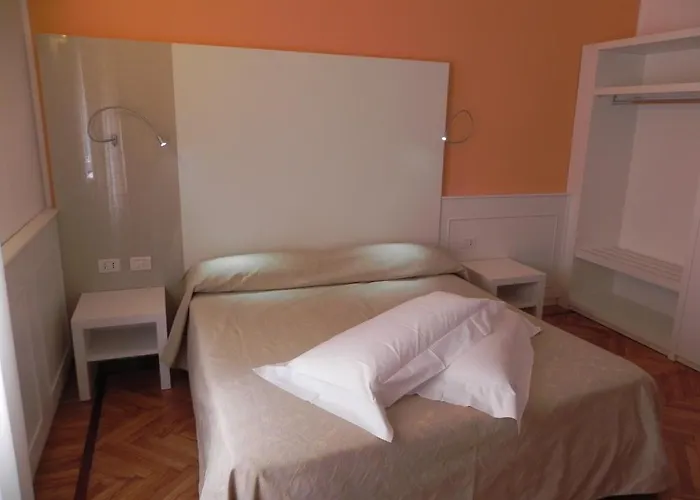 Via Mazzini Panzió 4*