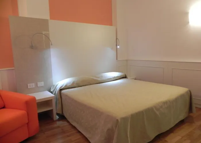 Via Mazzini 4* Stresa
