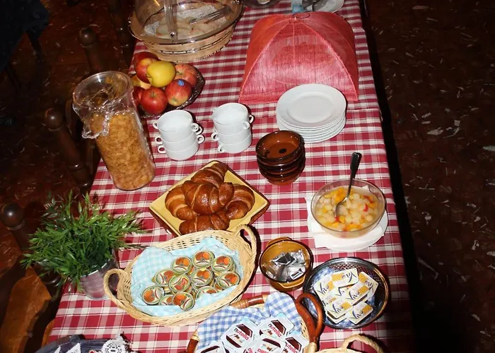 Via Mazzini Oda ve Kahvaltı Stresa